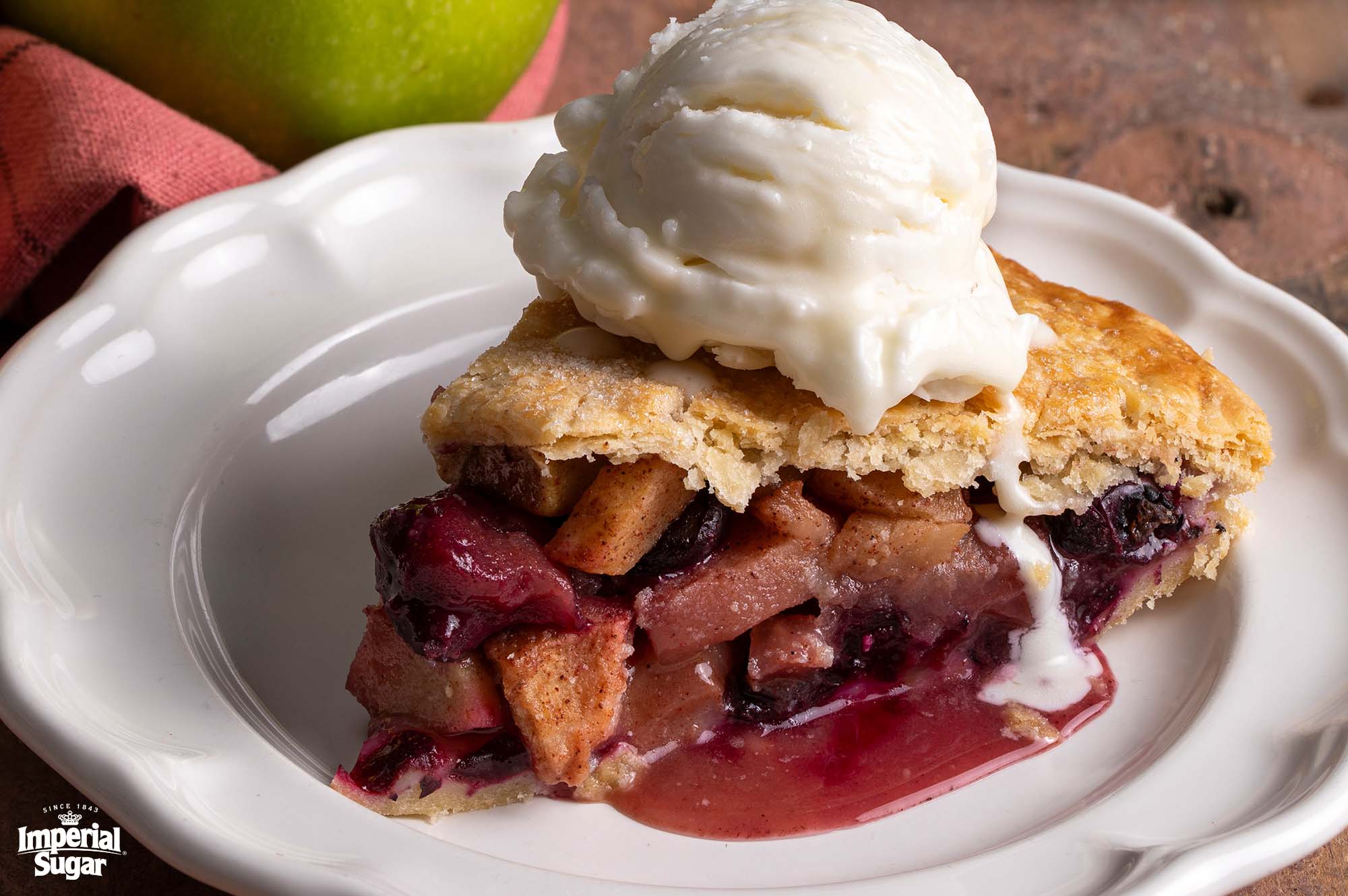 Apple Blueberry Pie | Imperial Sugar