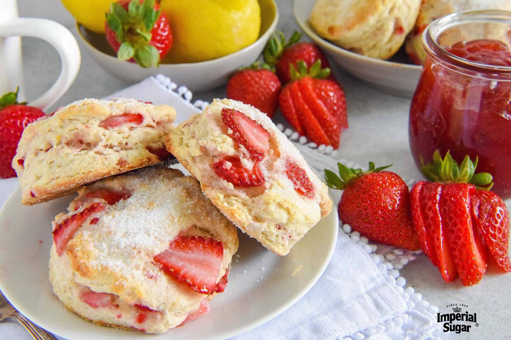 Strawberry Biscuit Cake Recipe - Pillsbury.com
