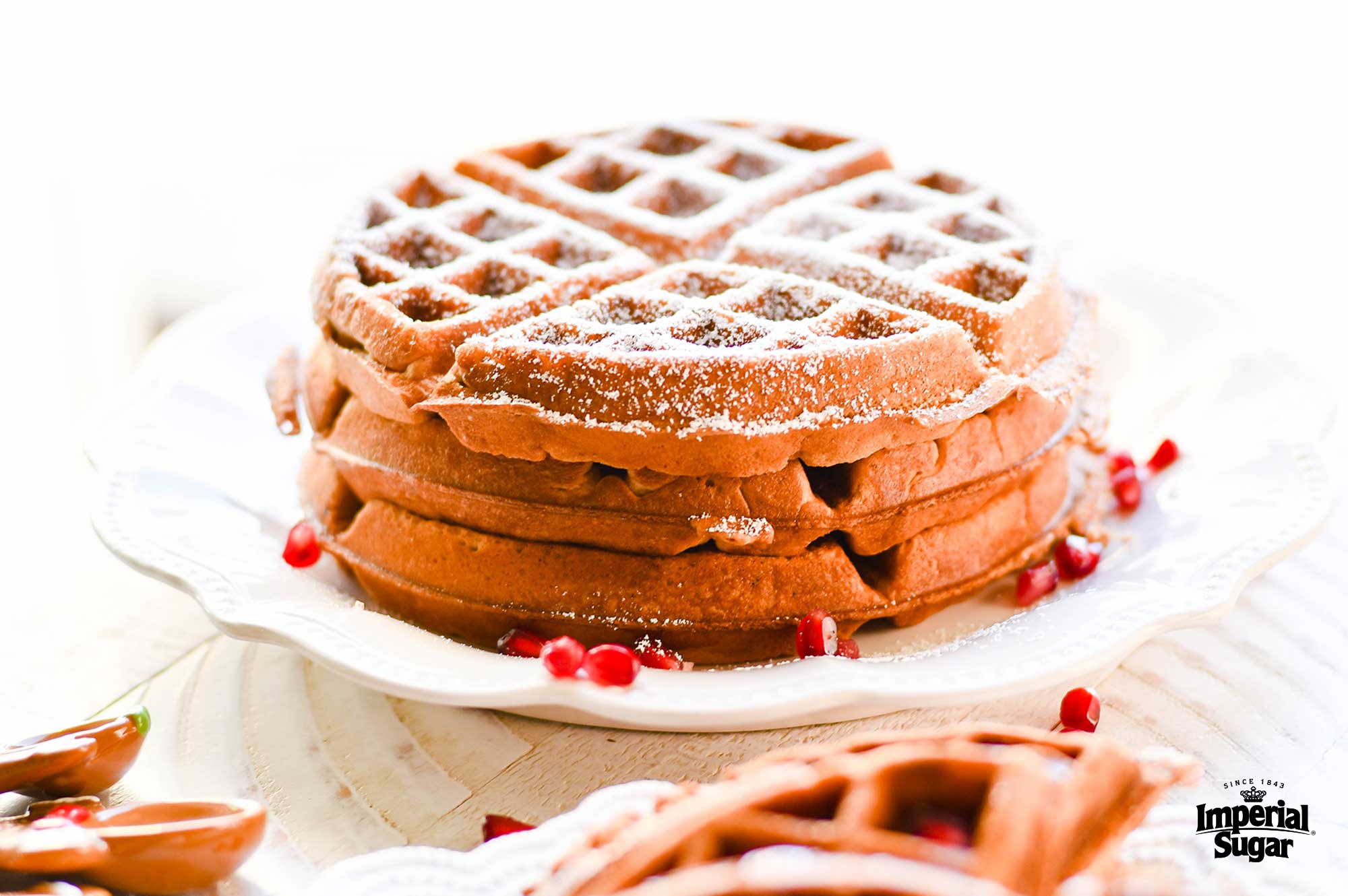 https://www.imperialsugar.com/sites/default/files/recipe/gingerbread-waffles-imperial.jpg