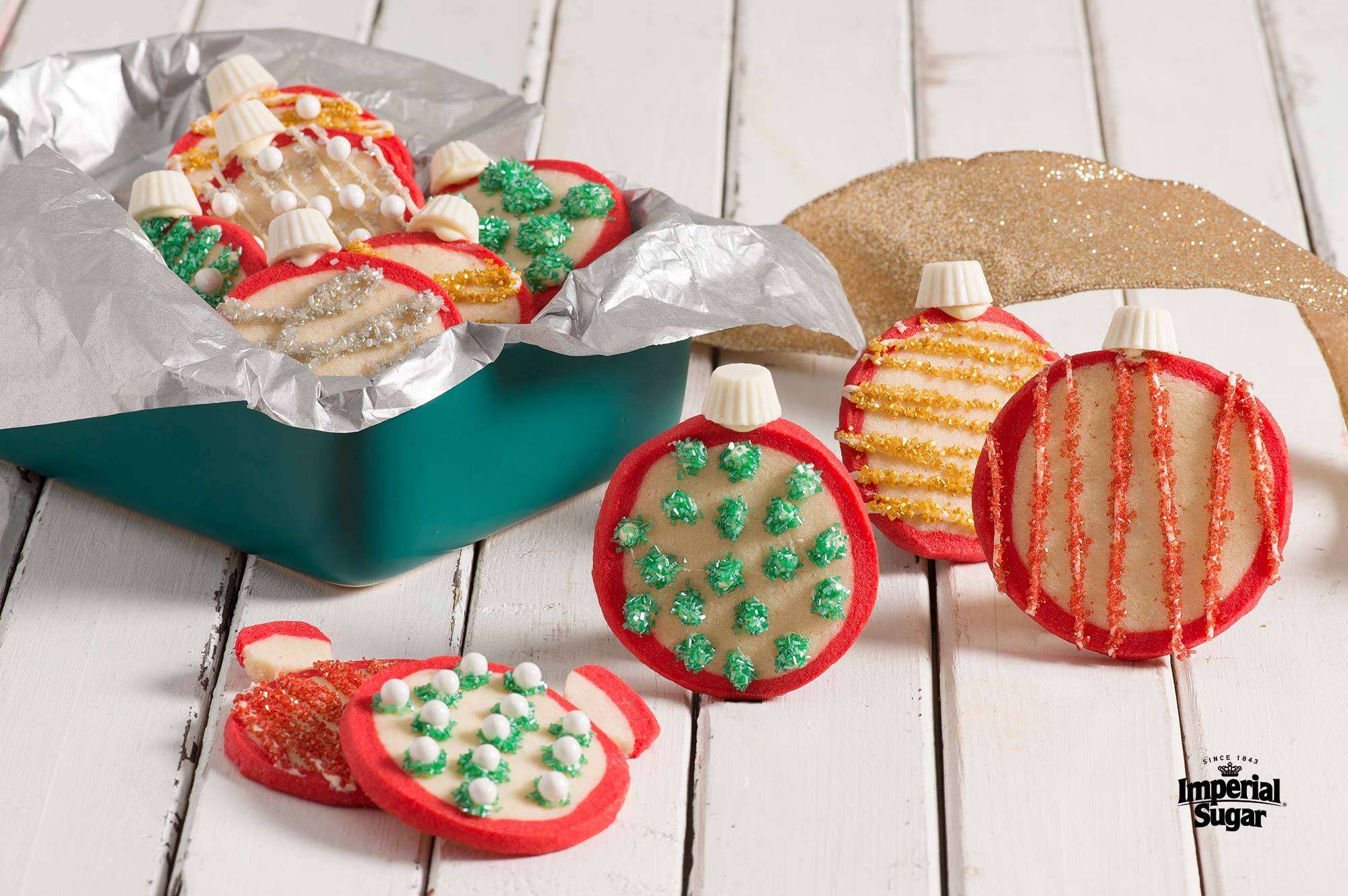 10 oz Holiday Shortbread Cookie Tins