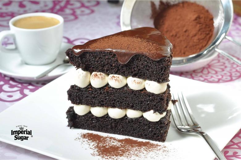 Chocolate Ho Ho Cake | Imperial Sugar