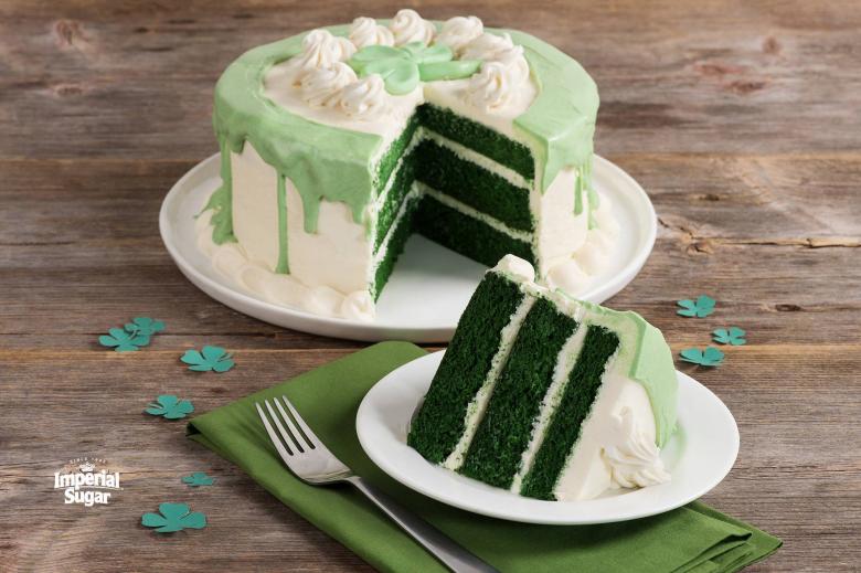 SECRET Ingredient Green Velvet Cake! Like Red Velvet Cake, but green!