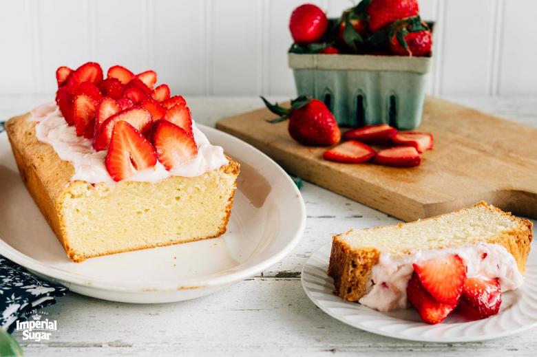 Strawberry Swirl Pound Cake - My Cake School