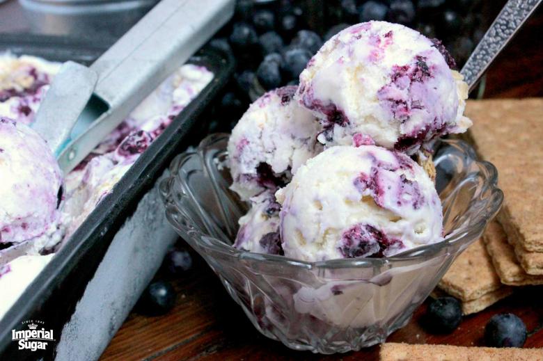 No Churn Blueberry Cheesecake Ice Cream | Imperial Sugar