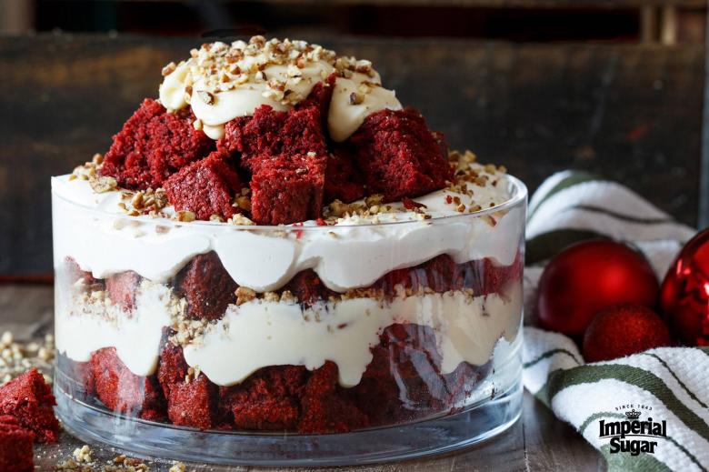 https://www.imperialsugar.com/sites/default/files/styles/recipe_image_node_full/public/recipe/red-velvet-trifle-with-cream-cheese-mascarpone-frosting-imperial.jpg?itok=pRTm28Ok