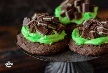 Pot of Gold Cookies filled with candy coins - Hungry Happenings