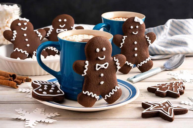 Hot Cocoa Gingerbread Cookies