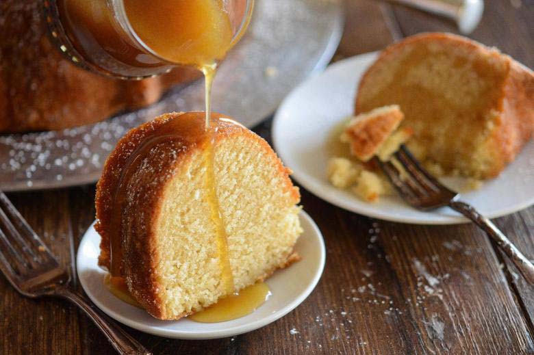 Almond Amaretto Poundcake