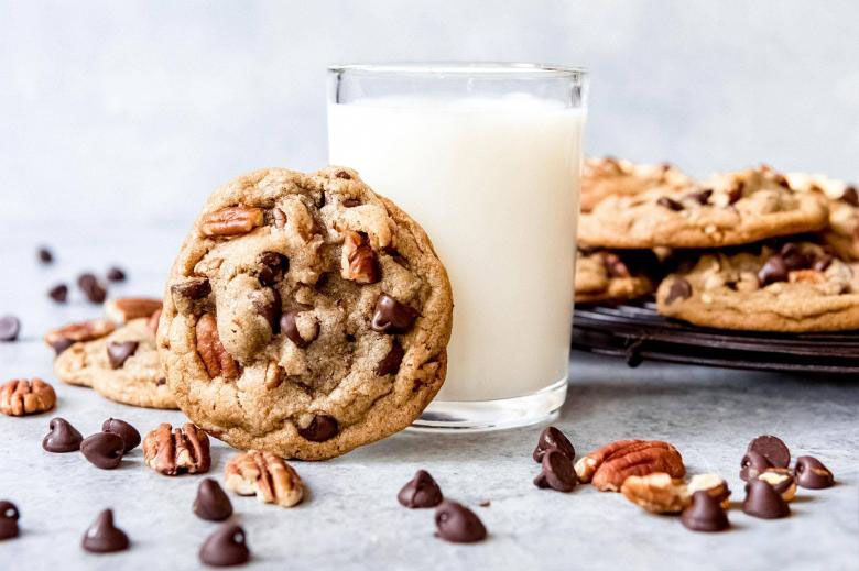 Pecan Chocolate Chip Cookies