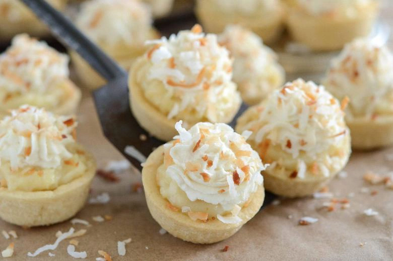 Coconut Cream Pie Cookie Cups