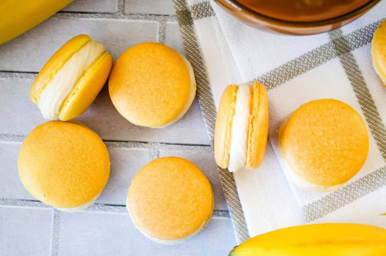 Bananas Foster Macarons